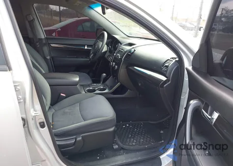 2012 Kia Sorento Lx from USA, damaged, VIN 5XYKT4A61CG215217